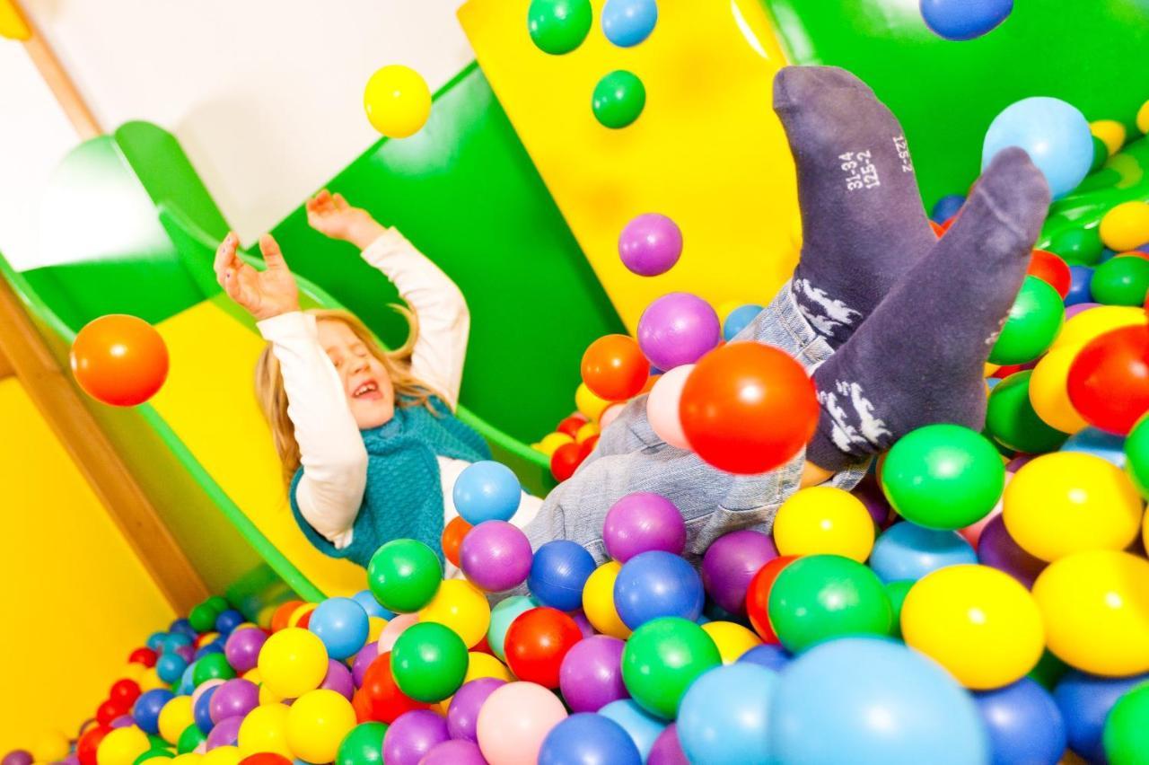 Heidi & Edith Family Aparthotel Rabla Ngoại thất bức ảnh