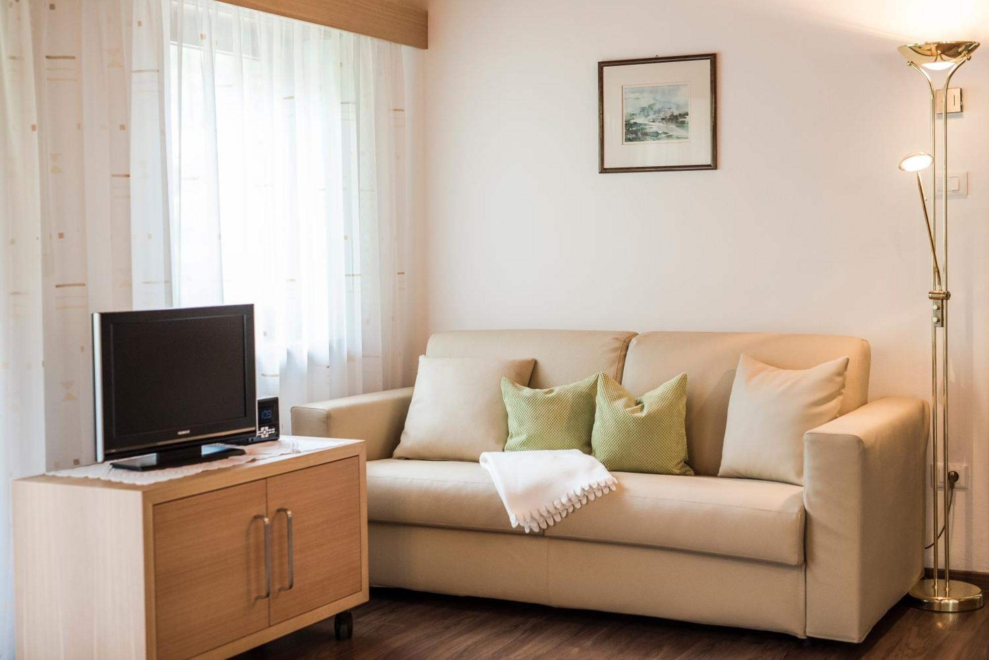 Heidi & Edith Family Aparthotel Rabla Ngoại thất bức ảnh